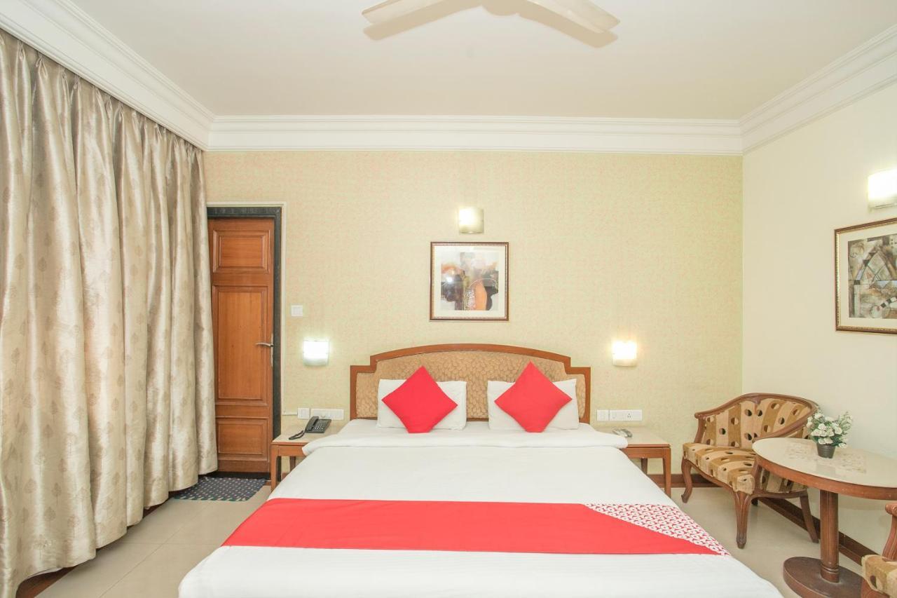 Oyo 579 Hotel Aab Bangalore Eksteriør bilde