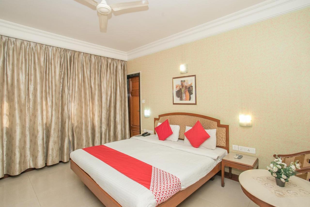 Oyo 579 Hotel Aab Bangalore Eksteriør bilde