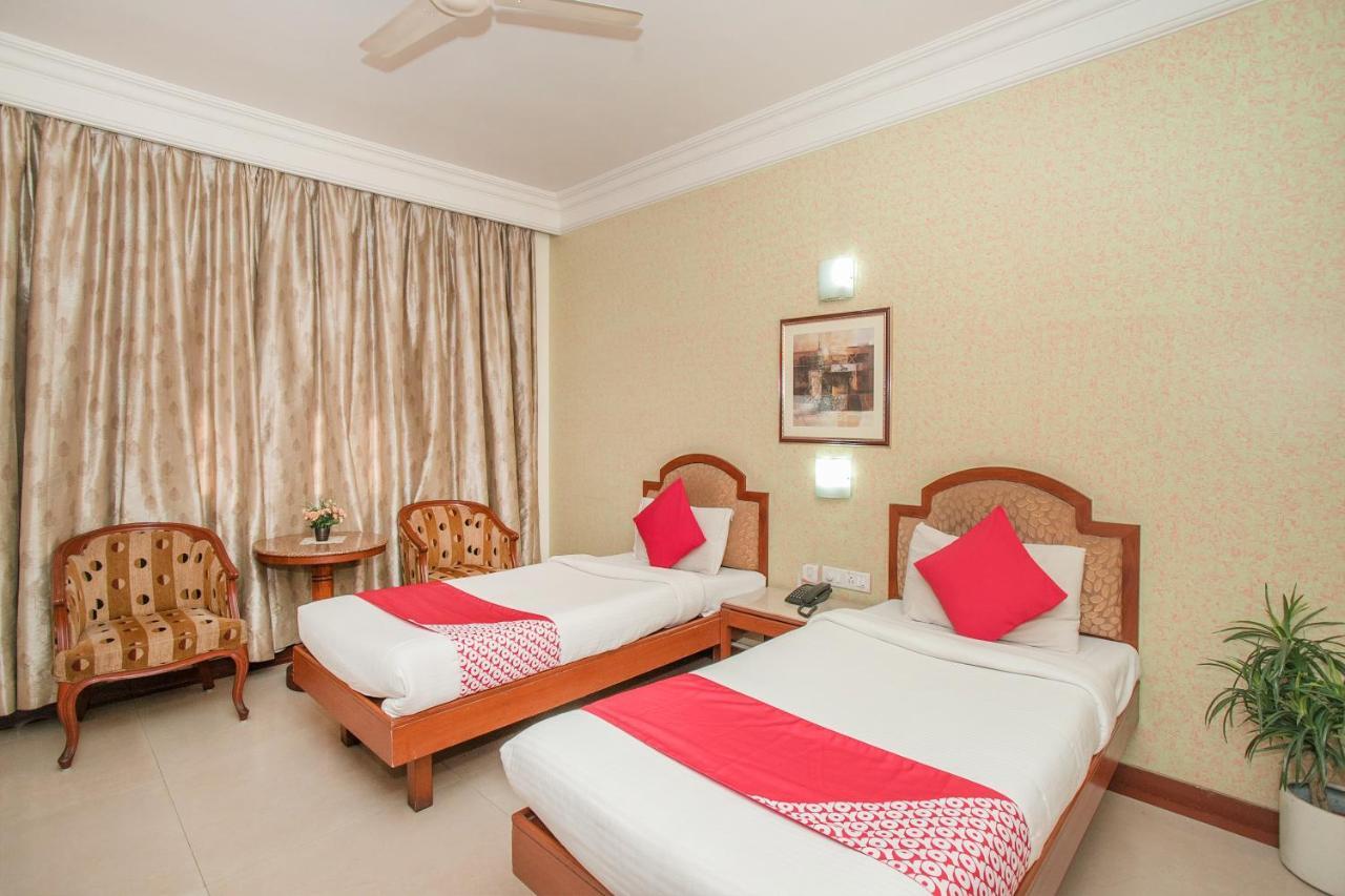 Oyo 579 Hotel Aab Bangalore Eksteriør bilde