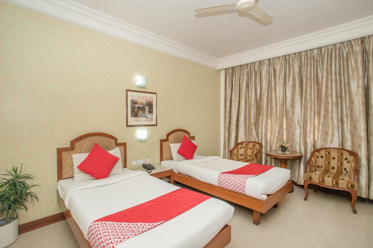 Oyo 579 Hotel Aab Bangalore Eksteriør bilde